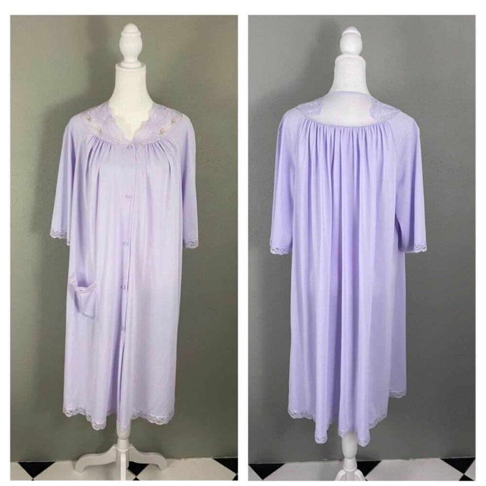 SHADOWLINE Vintage 2 piece Nightgown